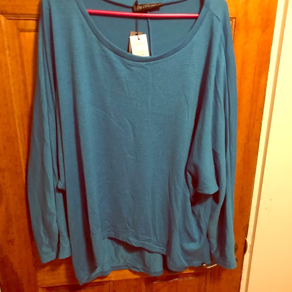 Super cute blue baggy shirt